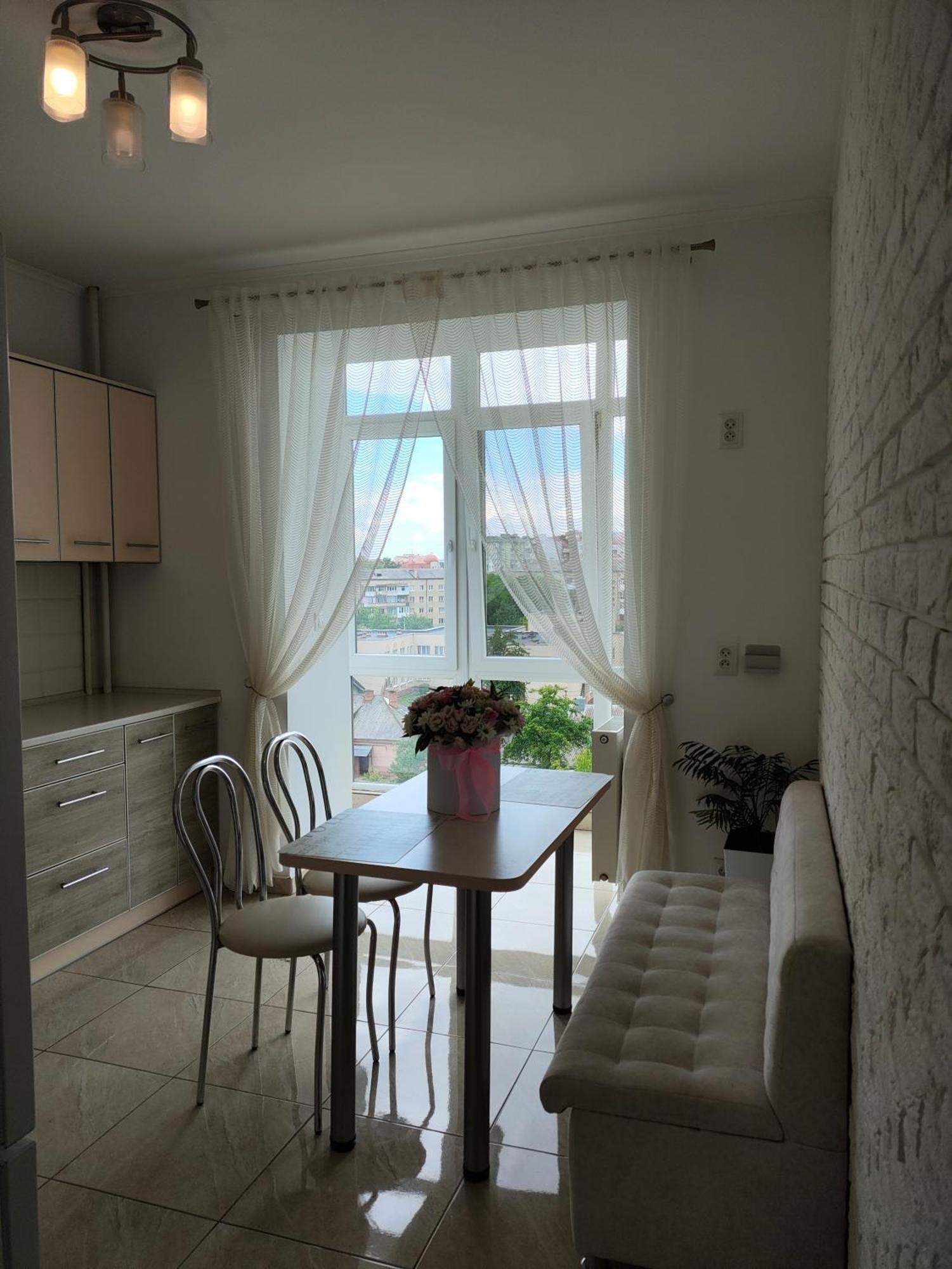 Zlata De Luxe Appartement Ivano-Frankivsk Buitenkant foto