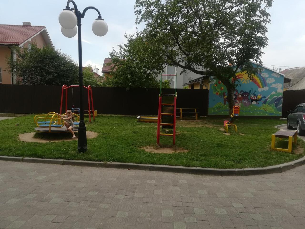 Zlata De Luxe Appartement Ivano-Frankivsk Buitenkant foto